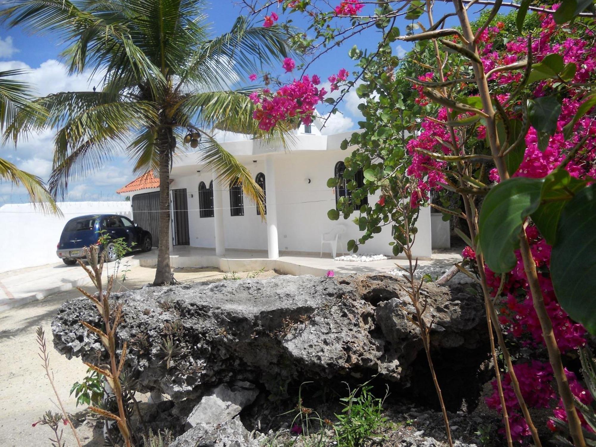 לה רומנה Guesthouse Villa La Isla מראה חיצוני תמונה